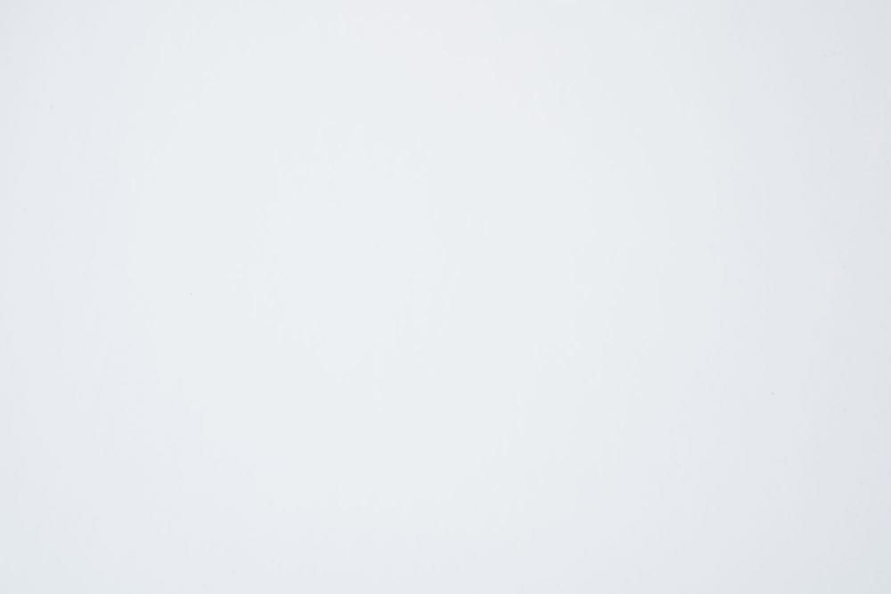 Weiß Glänzend – J4